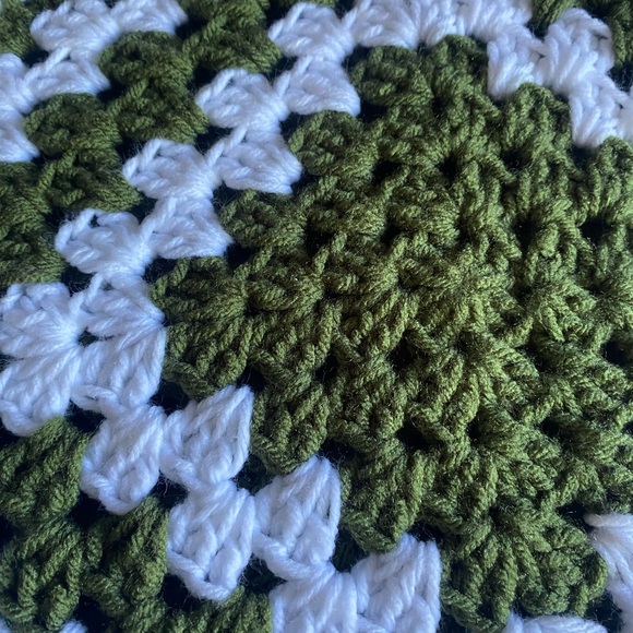 Handmade crochet vest - Picture 3 of 3